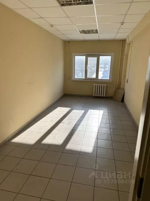 Офис в Самарская область, Тольятти Комсомольская ул., 78с1 (10 м) - Фото 1