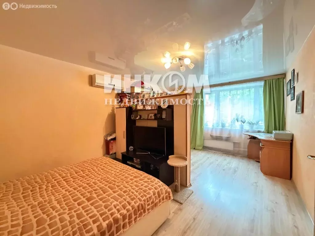 3-комнатная квартира: Москва, улица Крылатские Холмы, 36к1 (64.5 м) - Фото 1