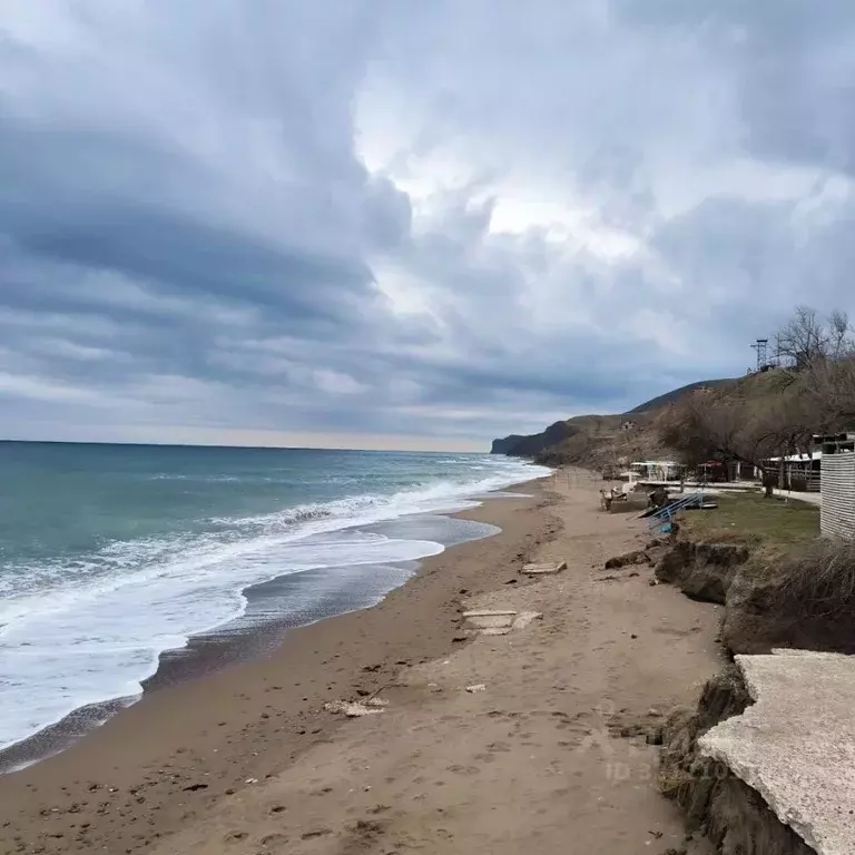 Участок в Крым, Судак муниципальный округ, с. Прибрежное ул. ... - Фото 1