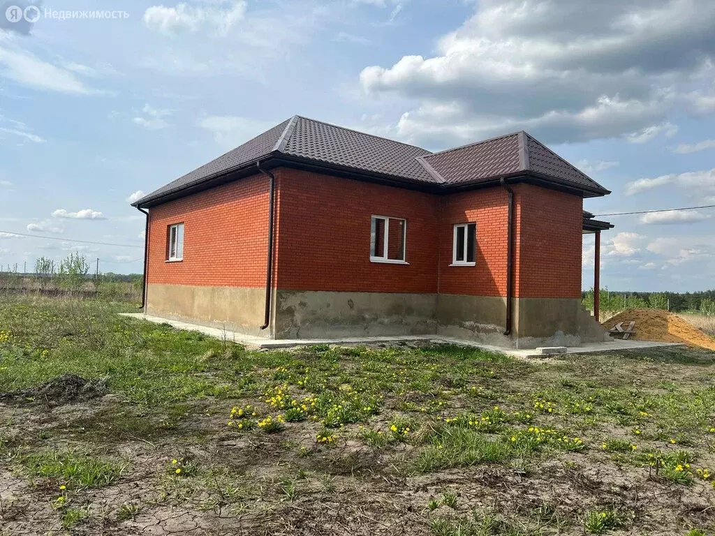 Дом в Орловский муниципальный округ, посёлок Надежда, Соловьиный ... - Фото 1