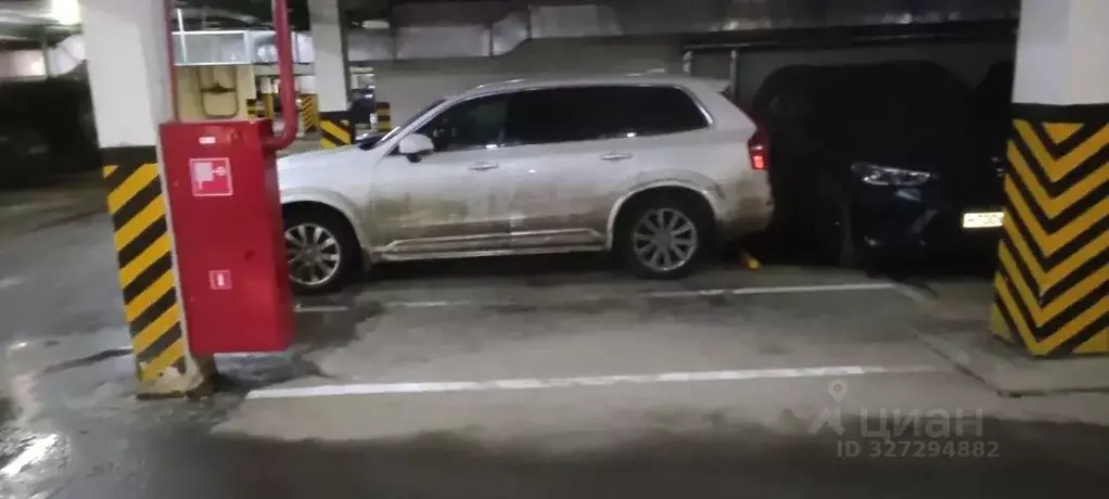 Гараж в Москва ул. Большая Набережная, 9 (22 м) - Фото 2