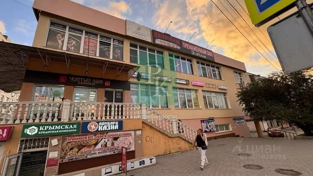 Торговая площадь в Севастополь просп. Победы, 38 (660 м) - Фото 1