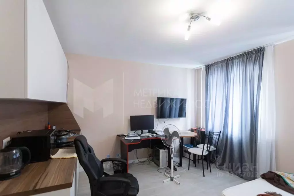 Студия Тюменская область, Тюмень ул. Мельникайте, 83к2 (23.1 м) - Фото 1