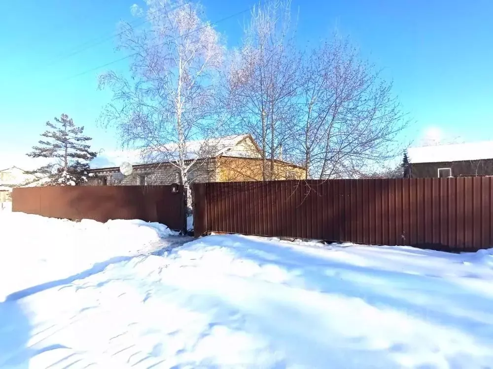 Дом в Амурская область, Серышевский муниципальный округ, с. Красная ... - Фото 1