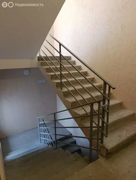 2-комнатная квартира: Бор, район Октябрьский, Молодёжная улица (57 м) - Фото 1