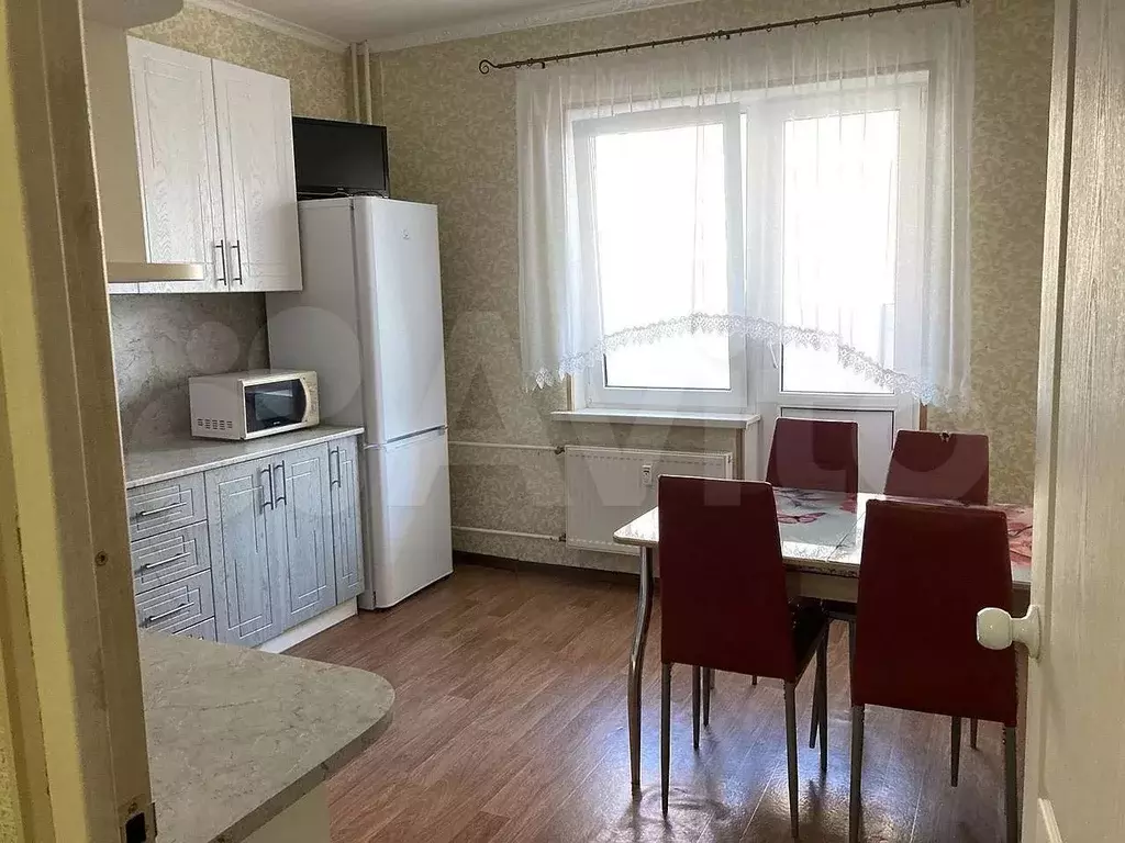 2-к. квартира, 56 м, 7/16 эт. - Фото 1