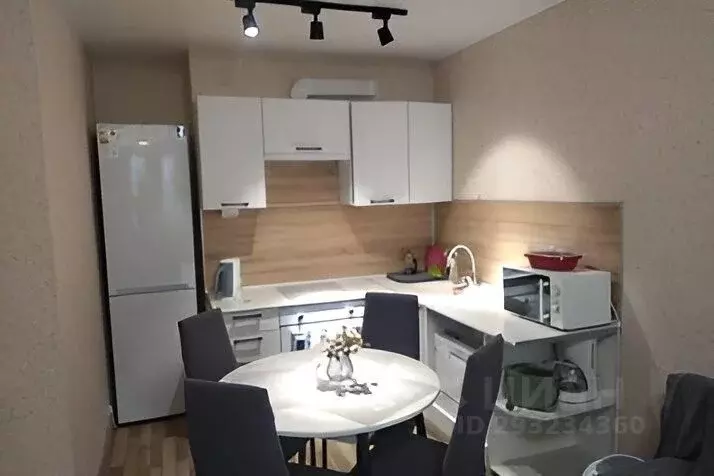 2-к кв. Удмуртия, Ижевск Районная ул., 57к1с2 (45.0 м) - Фото 1