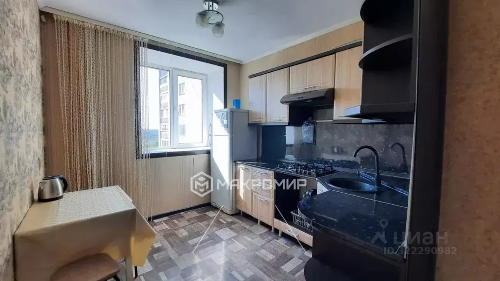 1-к кв. Брянская область, Брянск ул. Володарского, 74 (37.0 м) - Фото 1