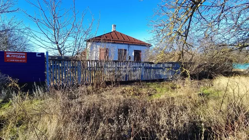 Дом в Краснодарский край, Ейский район, Должанская ст-ца пер. Советов ... - Фото 1