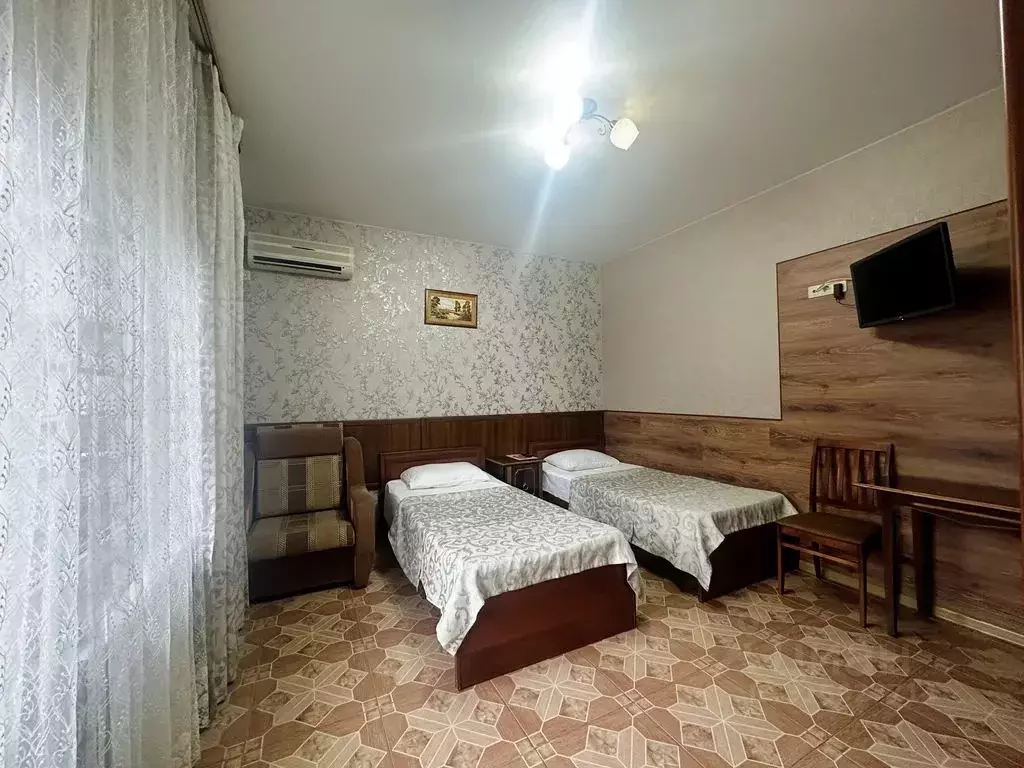 Комната Краснодарский край, Сочи Адлер жилрайон, ул. Киевская, 11 - Фото 1