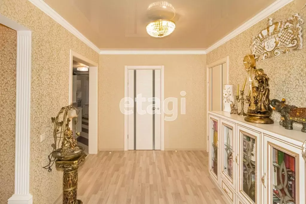 3-к кв. Тюменская область, Тюмень ул. Чернышевского, 2Бк2 (99.3 м) - Фото 1