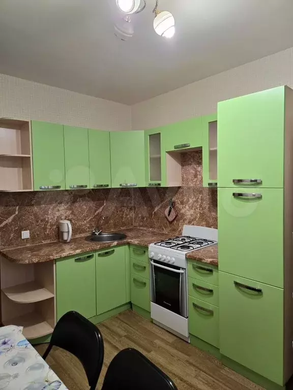 1-к. квартира, 40 м, 4/9 эт. - Фото 0