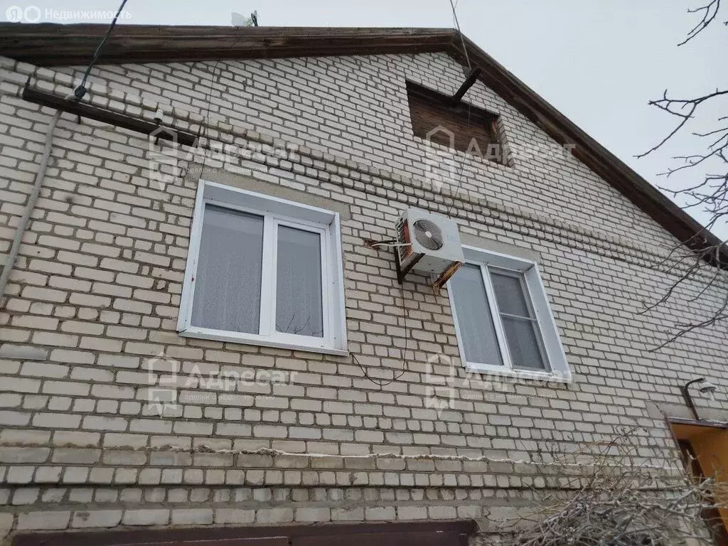 Дом в Волгоград, улица Малоземова (182 м) - Фото 1