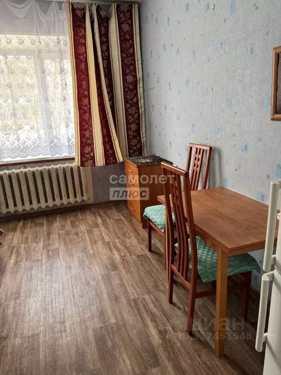 Комната Ханты-Мансийский АО, Сургут ул. Лермонтова, 6 (10.0 м) - Фото 0