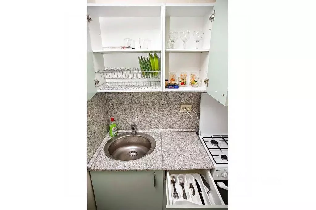 1-к кв. Кемеровская область, Кемерово Красная ул., 10 (34.0 м) - Фото 1