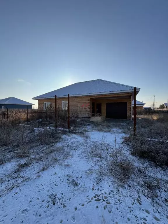 Дом в Хакасия, Усть-Абаканский район, д. Чапаево Октябрьский пер., 30 ... - Фото 1