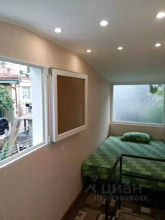 1-к кв. Крым, Ялта ул. Кучера, 3 (20.0 м) - Фото 1