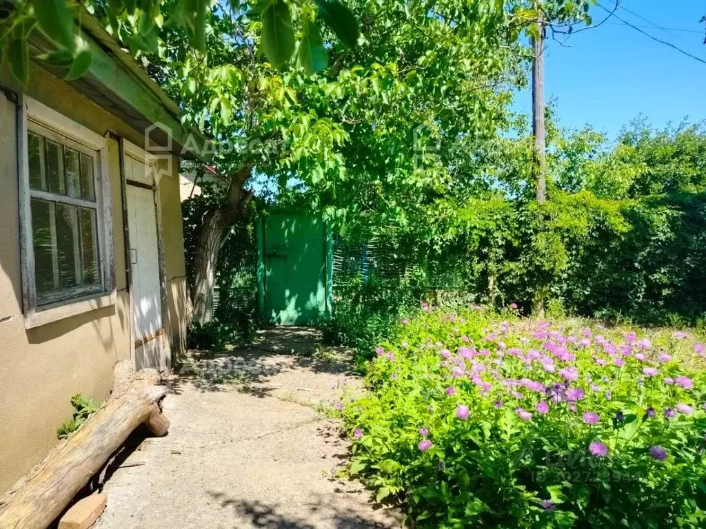 Дом в Волгоградская область, Волжский Заканалье СНТ, ул. 52-я (12 м) - Фото 1