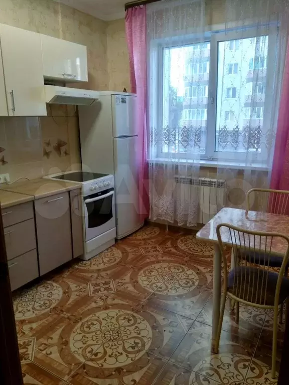 2-к. квартира, 56 м, 2/25 эт. - Фото 0