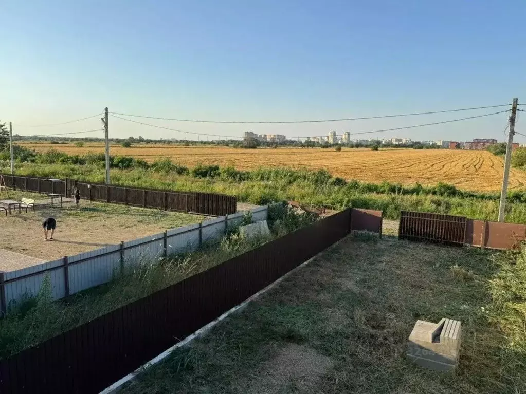 Таунхаус в Адыгея, Тахтамукайский район, Старобжегокайское с/пос, ... - Фото 2