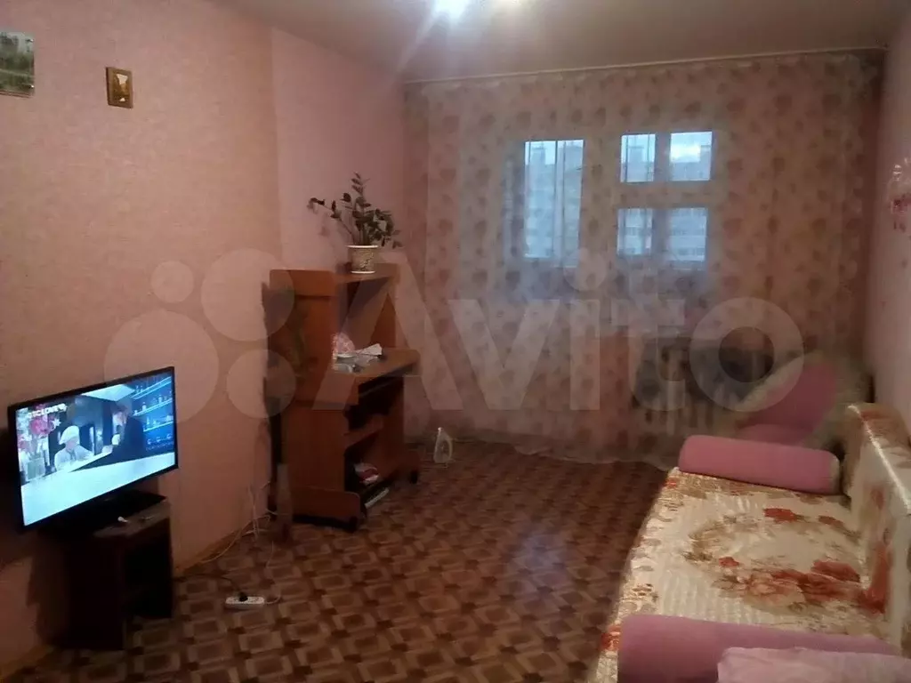 1-к. квартира, 38 м, 8/10 эт. - Фото 0
