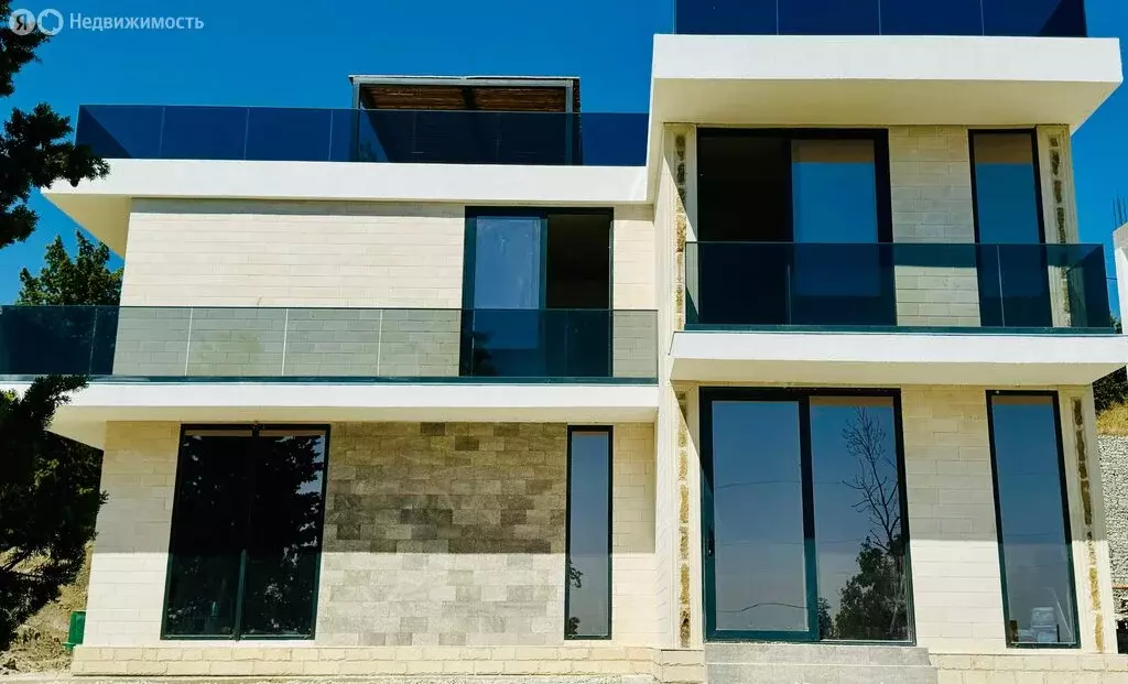 Дом в Республика Крым, муниципальный округ Алушта, село Виноградное ... - Фото 2