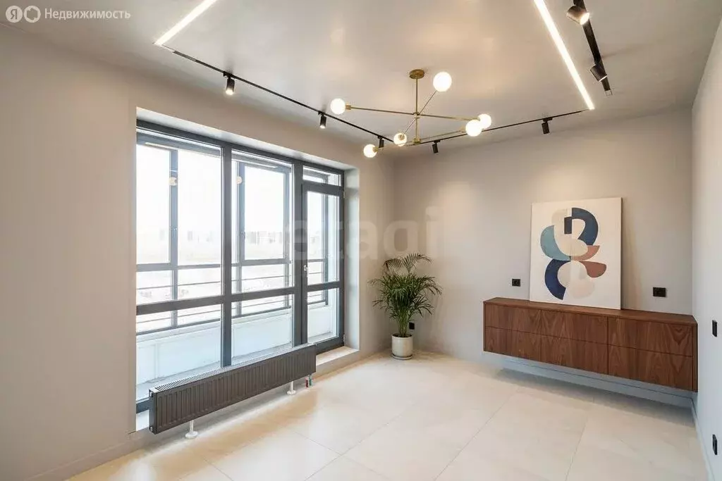 2-комнатная квартира: Тюмень, Новгородская улица, 9Б (55.9 м) - Фото 1