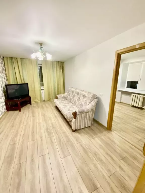 2-к кв. Вологодская область, Череповец Парковая ул., 22А (45.0 м) - Фото 2