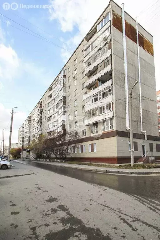 3-комнатная квартира: Тюмень, Заречный проезд, 4 (61 м) - Фото 1