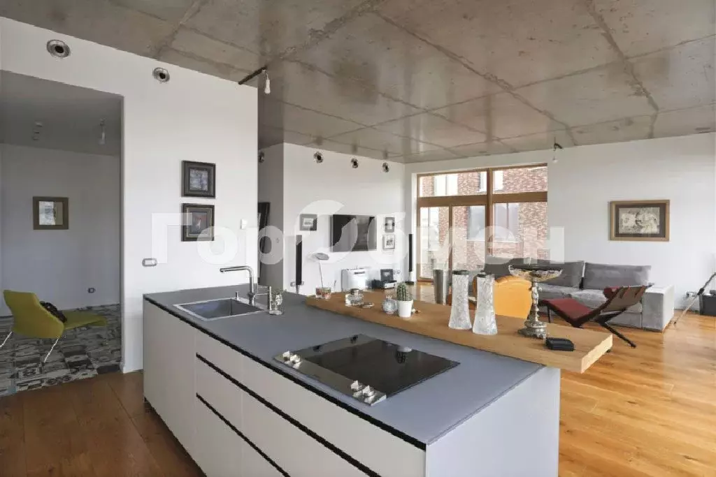 Продается 3-комнатная квартира - Фото 2