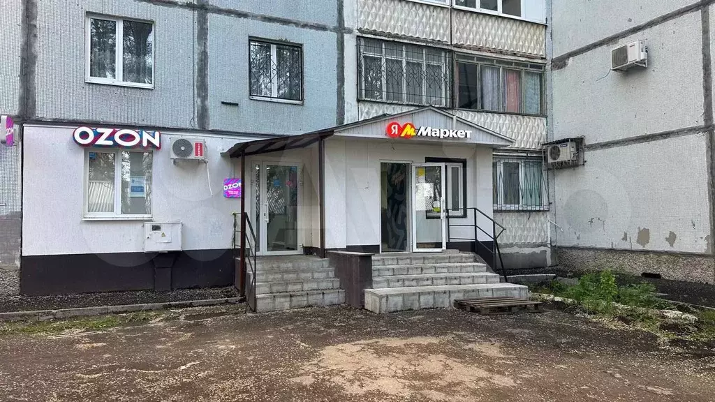 Торговая площадь рядом с рынком  Шапито - Фото 1