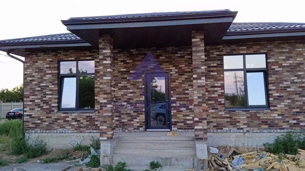 Дом в Ростовская область, Волгодонск ул. Энтузиастов (95 м) - Фото 0