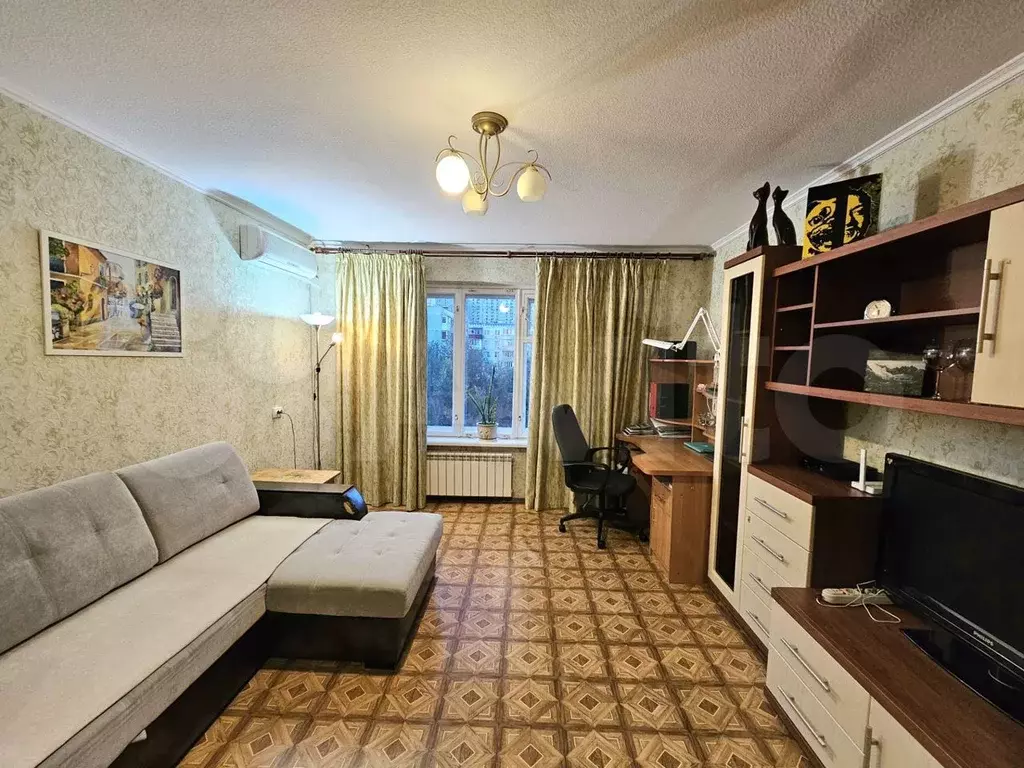 3-к. квартира, 65 м, 6/9 эт. - Фото 1