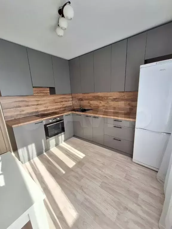 1-к. квартира, 35 м, 4/9 эт. - Фото 0
