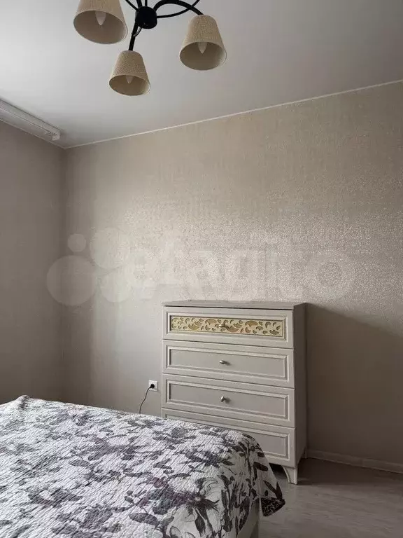 2-к. квартира, 69 м, 2/4 эт. - Фото 1
