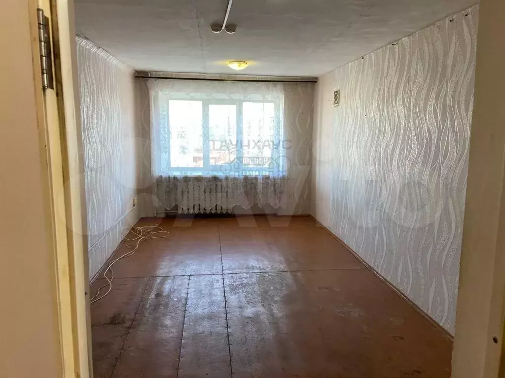 Комната 17,7 м в 1-к., 4/4 эт. - Фото 0