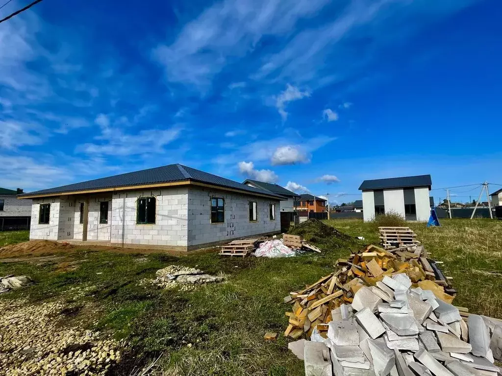 Дом в Ленинградская область, Гатчинский район, Тайцы городской ... - Фото 0