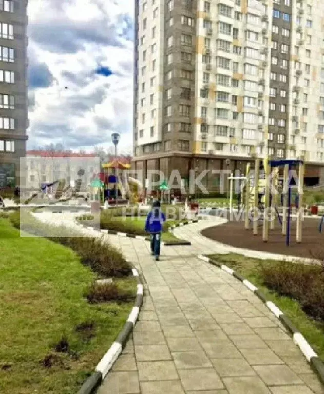 Продается 3-комнатная квартира - Фото 1