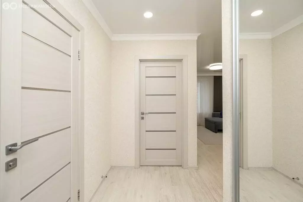 Квартира-студия: Тюмень, улица Николая Ростовцева, 22 (41.2 м) - Фото 1