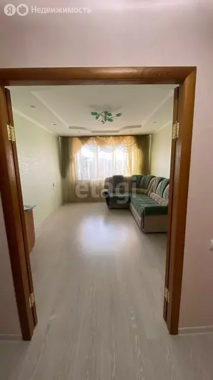 2-комнатная квартира: Стерлитамак, улица Артёма, 137 (66.2 м) - Фото 0