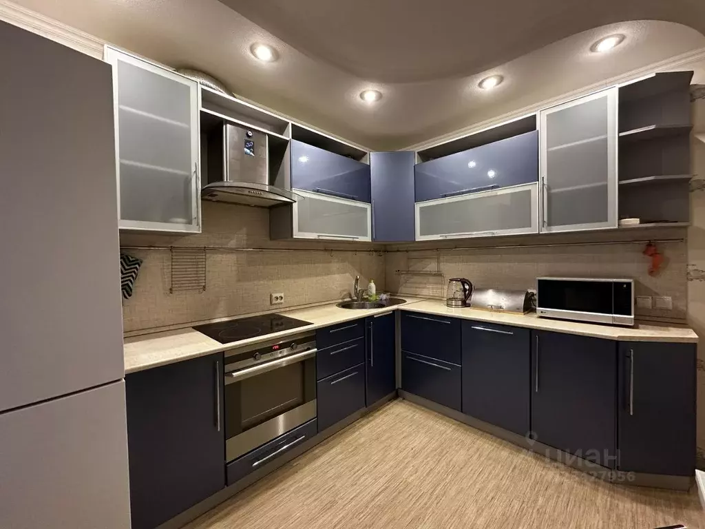 2-к кв. Коми, Сыктывкар ул. Орджоникидзе, 33/45 (70.0 м) - Фото 2