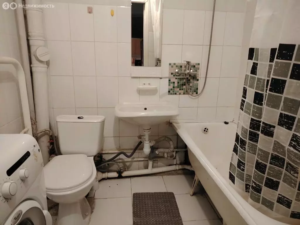 2-комнатная квартира: Екатеринбург, жилой район Вторчермет, Дизельный ... - Фото 1