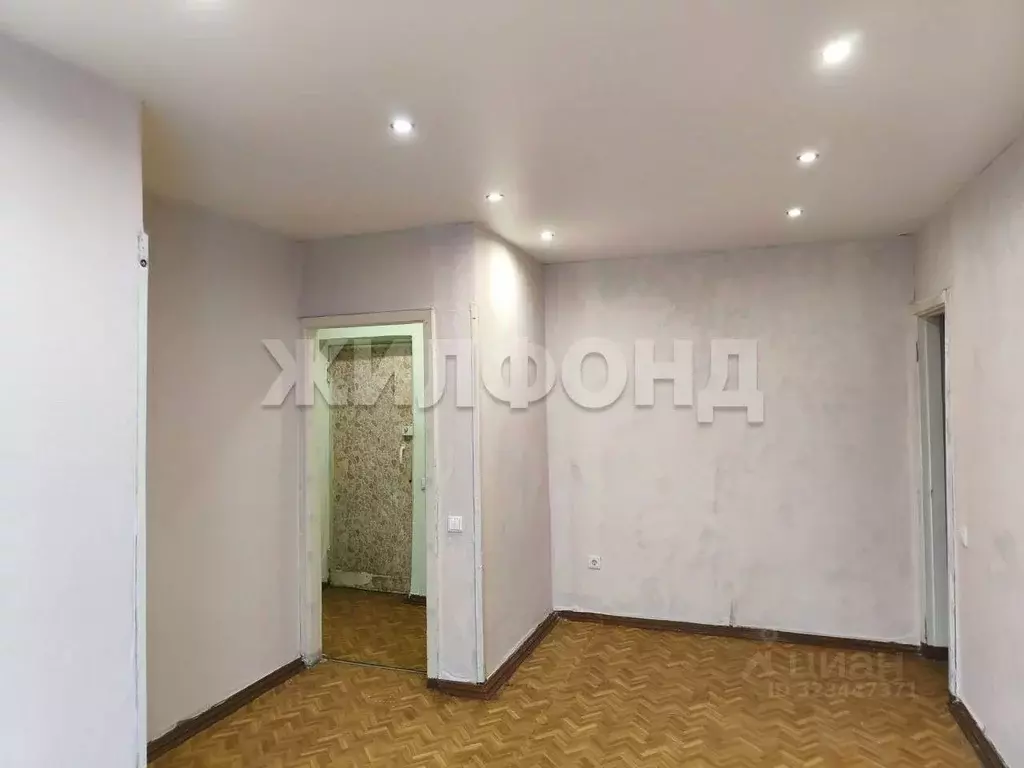 2-к кв. Новосибирская область, Новосибирск ул. Серафимовича, 1/1 (40.8 ... - Фото 2