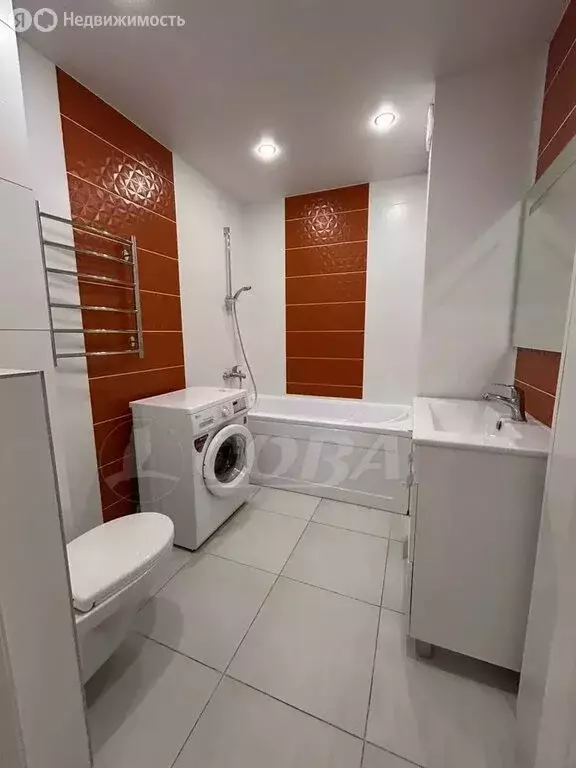 Квартира-студия: Тюмень, Обдорская улица, 1 (35 м) - Фото 0