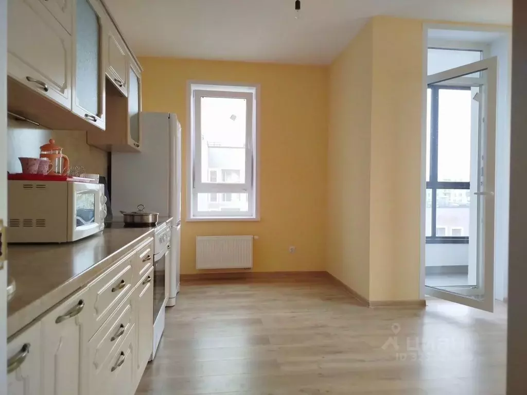 3-к кв. Свердловская область, Екатеринбург бул. Новосинарский, 5 (60.0 ... - Фото 1