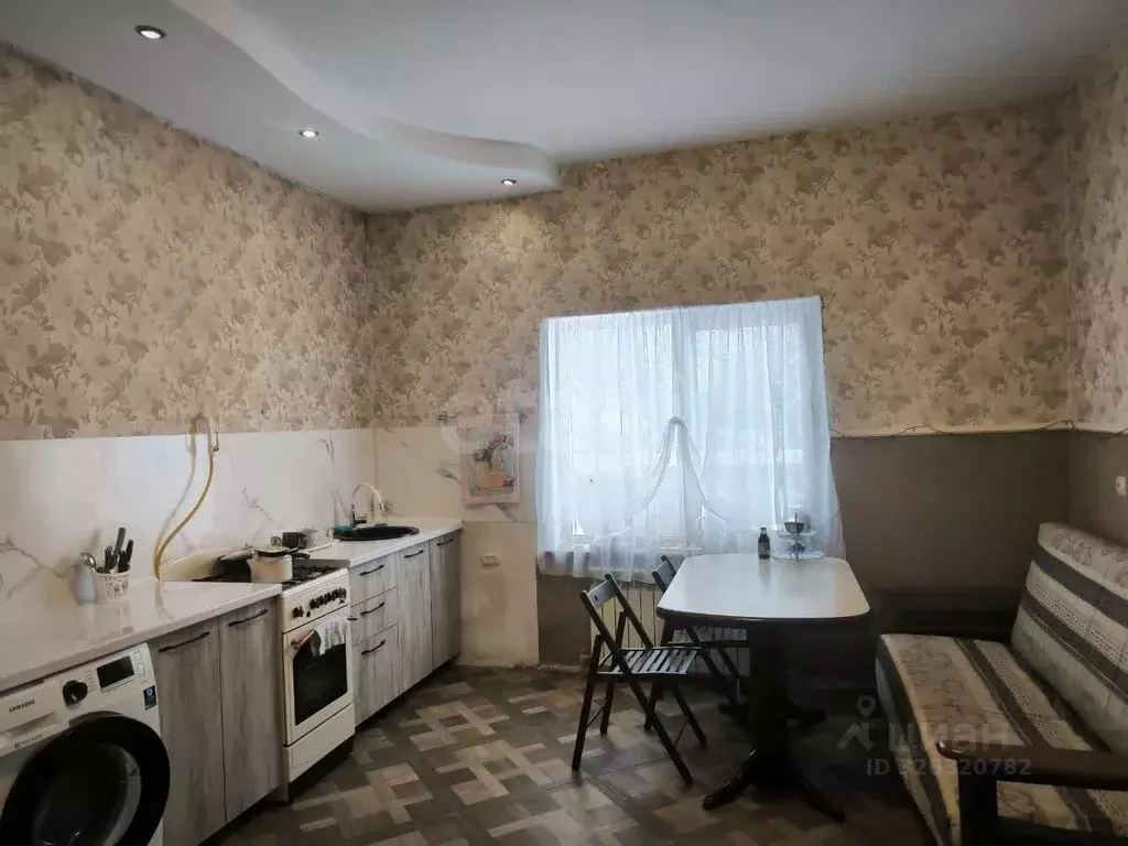 Дом в Адыгея, Майкоп Ростовская ул. (163 м) - Фото 1