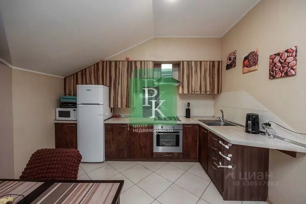3-к кв. Севастополь ул. Степаняна, 8 (66.7 м) - Фото 1