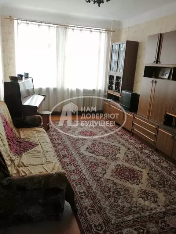 2-к кв. Пермский край, Чусовой Железнодорожная ул., 6 (57.7 м) - Фото 0
