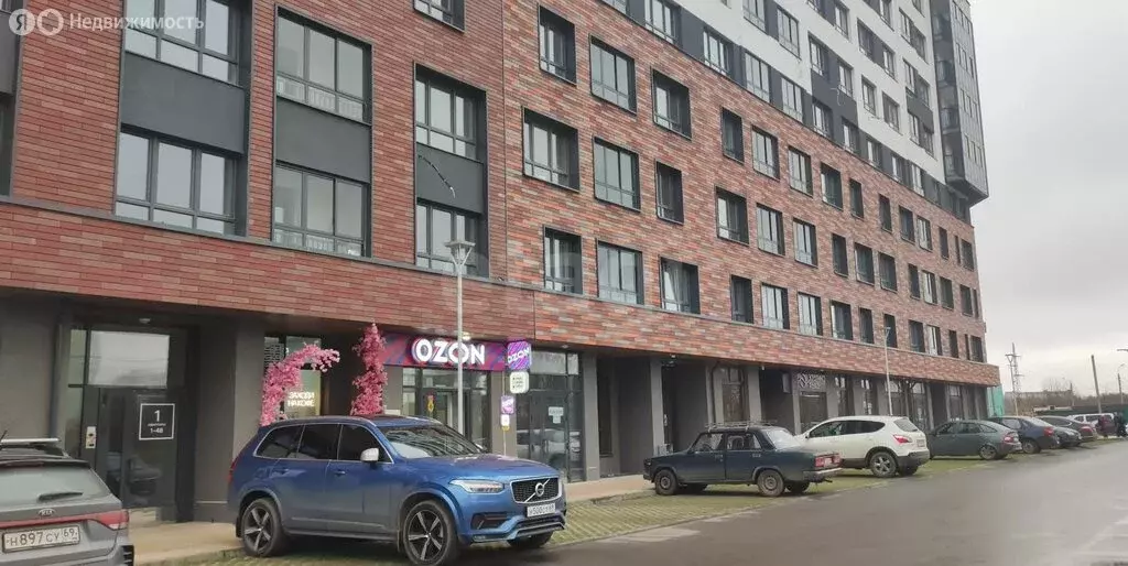 1-комнатная квартира: Тверь, 2-я улица Красина, 64 (37.8 м) - Фото 1