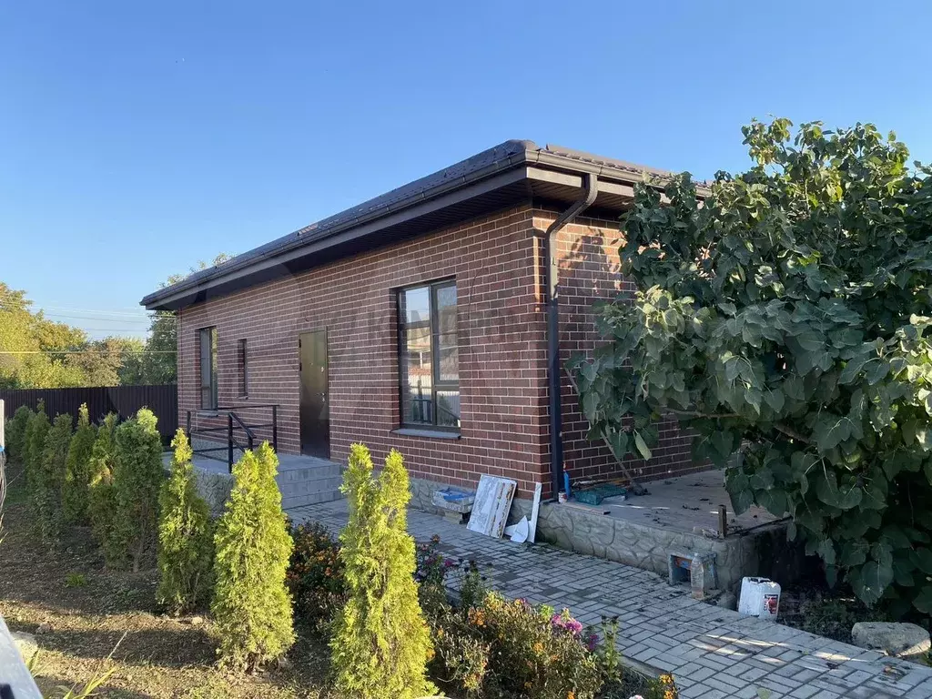 Дом в Краснодарский край, Абинск Федоровская ул., 4 (87 м) - Фото 1